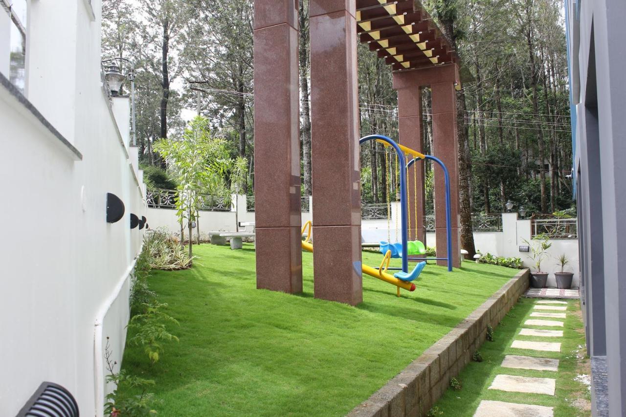 The Lavish Moon Hotel Yercaud Bagian luar foto